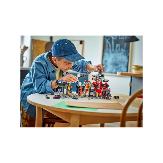 LEGO My City 60472 Roncstelep autókkal