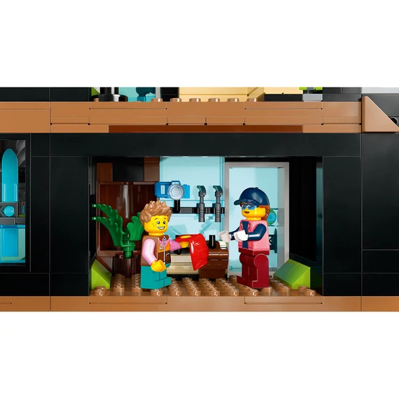 LEGO City 60366 Sí- és hegymászó központ