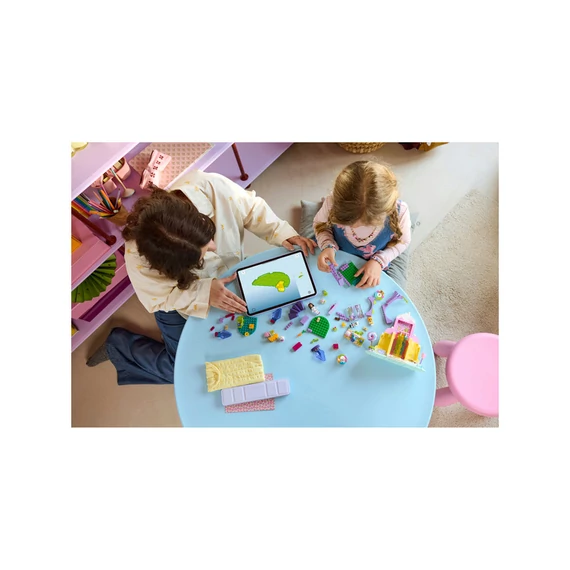 LEGO Gabbys Dollhouse 11205 Gabby